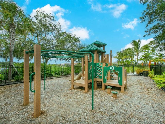 2525 VACCARO DRIVE, Sarasota, FL 34231