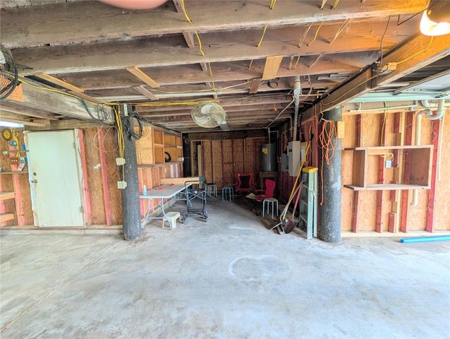 942 Surfview, Crystal Beach, TX 77650