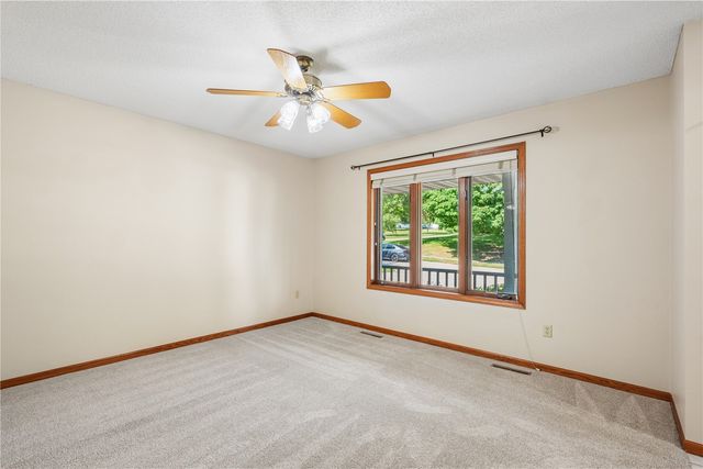 1129 Hampton Court, Iowa City, IA 52240
