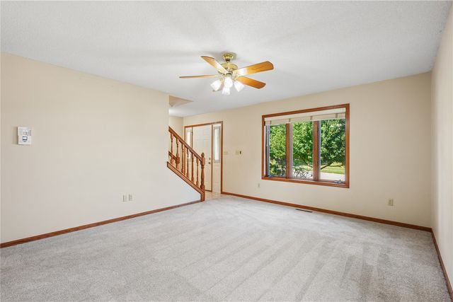 1129 Hampton Court, Iowa City, IA 52240