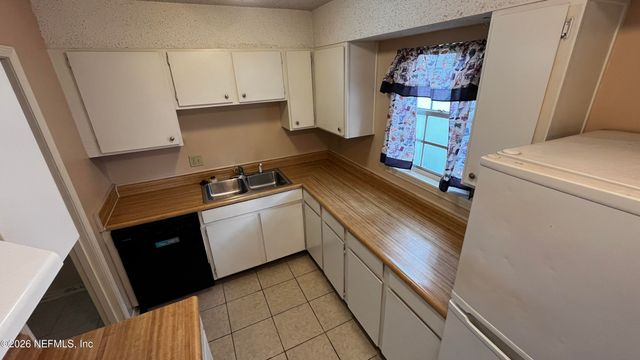 203 KETTERING Court, Orange Park, FL 32073