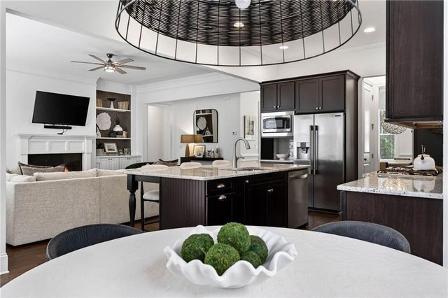 2465 Red Wine Oak Drive, Braselton, GA 30517