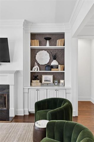 2465 Red Wine Oak Drive, Braselton, GA 30517