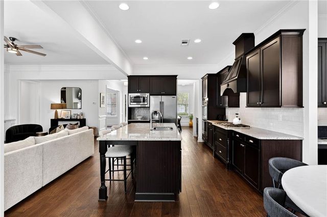 2465 Red Wine Oak Drive, Braselton, GA 30517