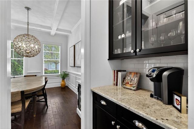 2465 Red Wine Oak Drive, Braselton, GA 30517