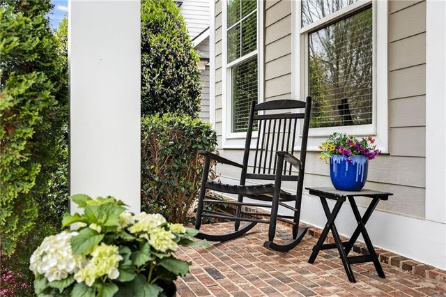 2465 Red Wine Oak Drive, Braselton, GA 30517