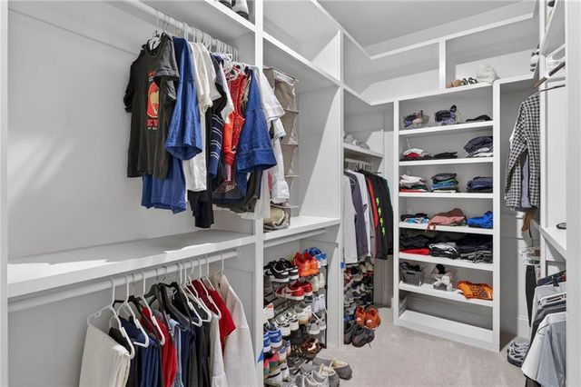 2465 Red Wine Oak Drive, Braselton, GA 30517