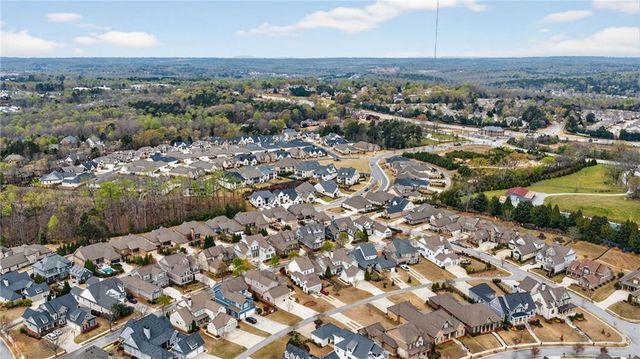 2465 Red Wine Oak Drive, Braselton, GA 30517