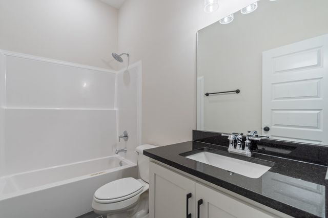 9944 DELPHINIUM DR N, Cordova, TN 38018