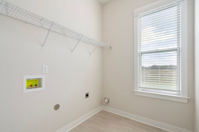 9944 DELPHINIUM DR N, Cordova, TN 38018