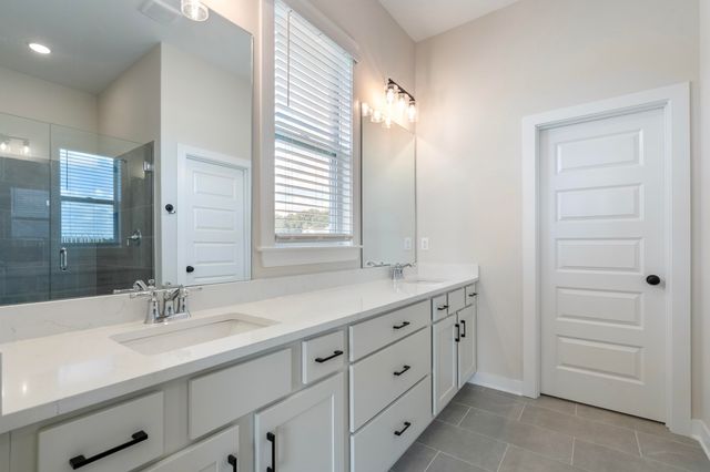 9944 DELPHINIUM DR N, Cordova, TN 38018