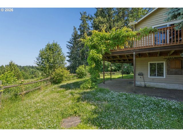 22016 AIRPORT Rd Ne, Aurora, OR 97002