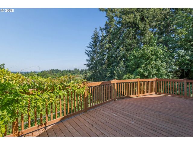 22016 AIRPORT Rd Ne, Aurora, OR 97002