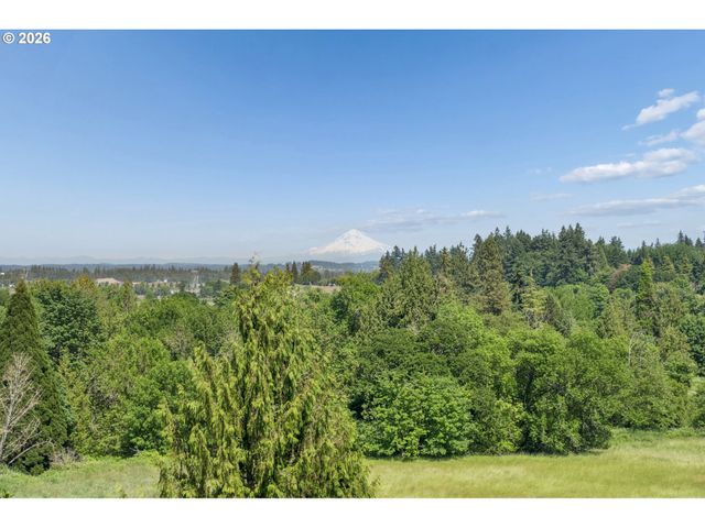 22016 AIRPORT Rd Ne, Aurora, OR 97002