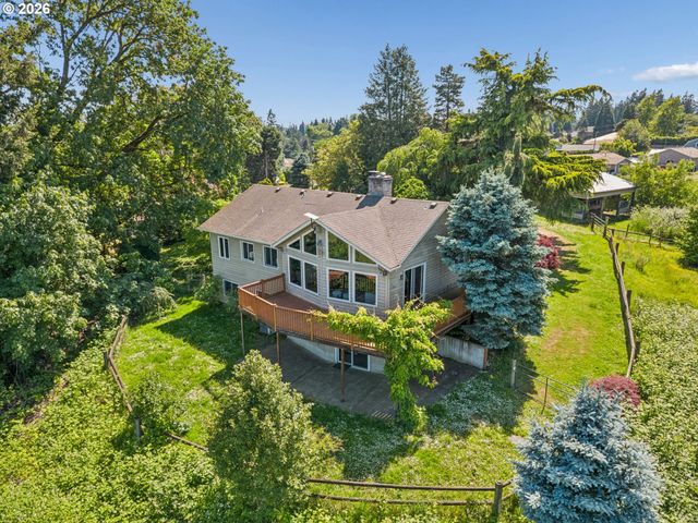 22016 AIRPORT Rd Ne, Aurora, OR 97002