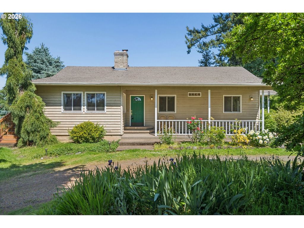 22016 AIRPORT Rd Ne, Aurora, OR 97002