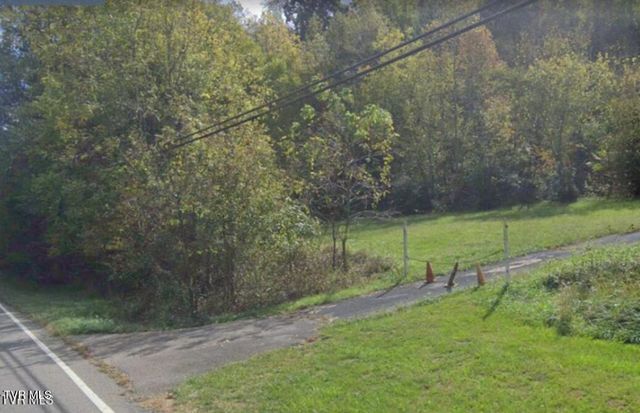 4954 Fort Henry Drive, Kingsport, TN 37663