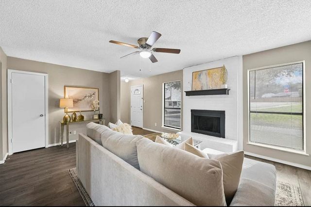 2401 Long Ridge Lane, Arlington, TX 76014