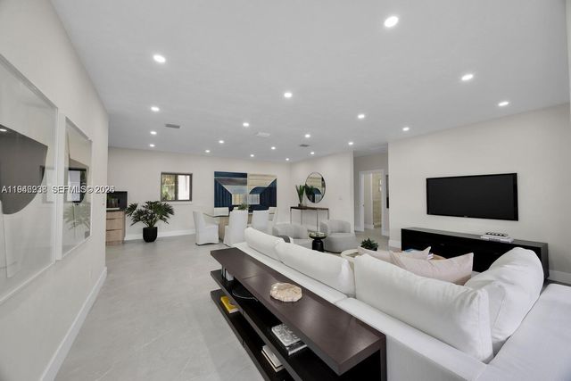 305 Fluvia Ave, Coral Gables, FL 33134