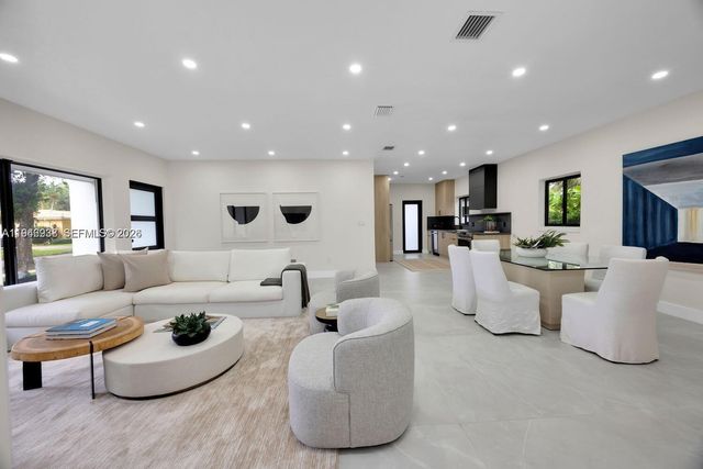 305 Fluvia Ave, Coral Gables, FL 33134