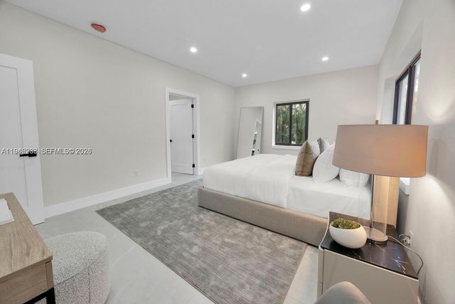 305 Fluvia Ave, Coral Gables, FL 33134