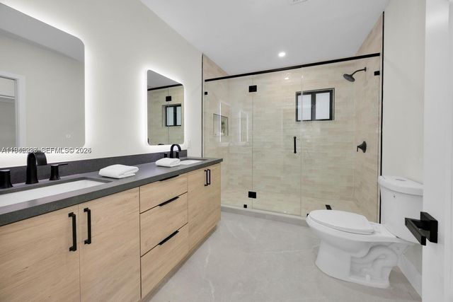 305 Fluvia Ave, Coral Gables, FL 33134