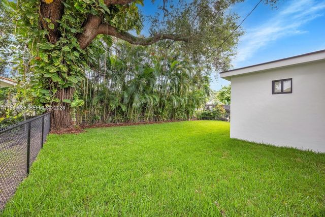 305 Fluvia Ave, Coral Gables, FL 33134