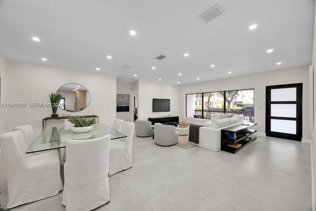 305 Fluvia Ave, Coral Gables, FL 33134