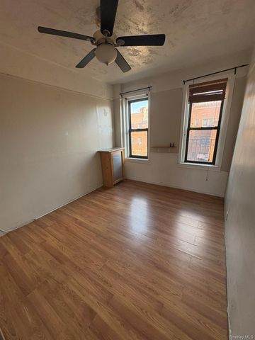 37-20 83rd St 5N, Jackson Heights, NY 11372
