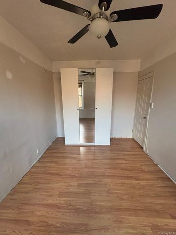 37-20 83rd St 5N, Jackson Heights, NY 11372