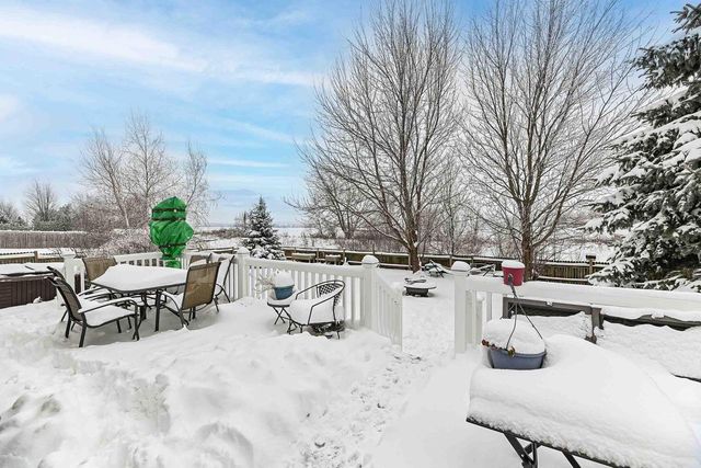 107 Prairie DRIVE, Walworth, WI 53184