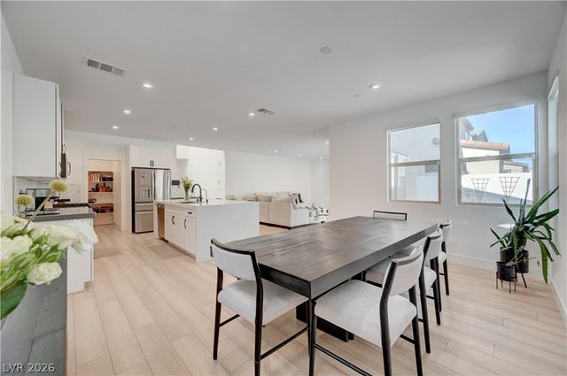 3265 Waterstone Avenue, Henderson, NV 89044