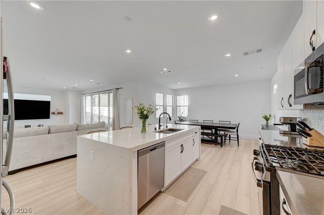 3265 Waterstone Avenue, Henderson, NV 89044