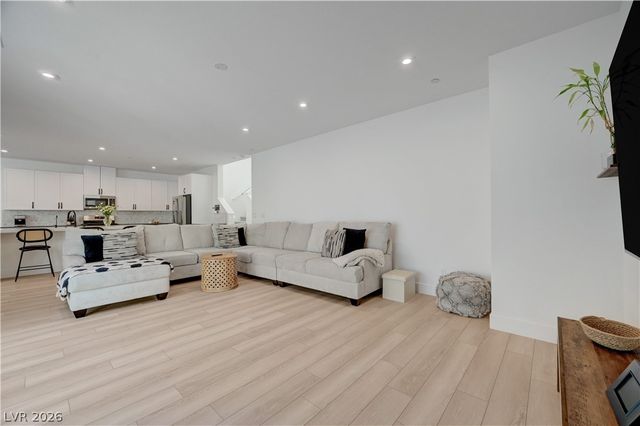 3265 Waterstone Avenue, Henderson, NV 89044