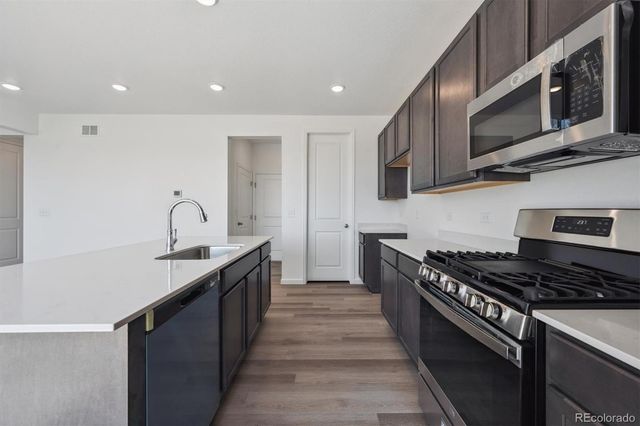 302 W Owen Avenue, Keenesburg, CO 80643