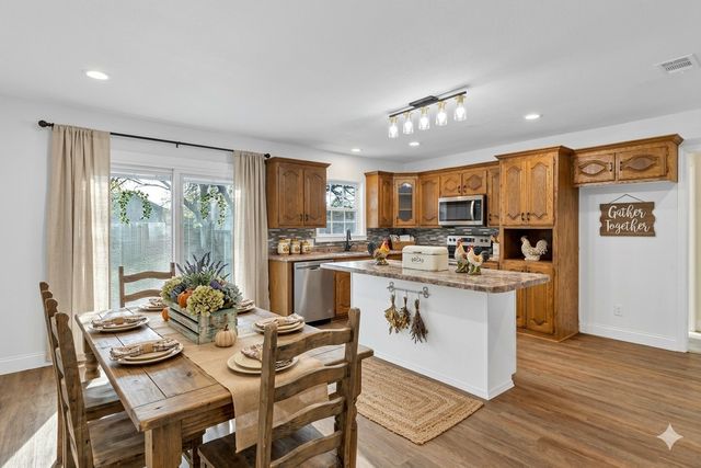 204 N 3rd Street, Celeste, TX 75423