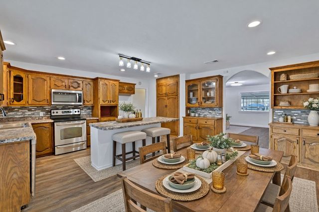 204 N 3rd Street, Celeste, TX 75423