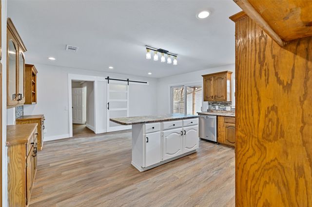 204 N 3rd Street, Celeste, TX 75423