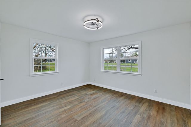 204 N 3rd Street, Celeste, TX 75423