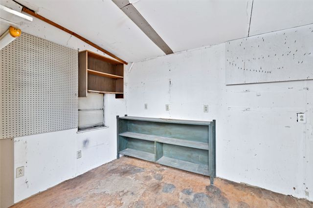 204 N 3rd Street, Celeste, TX 75423