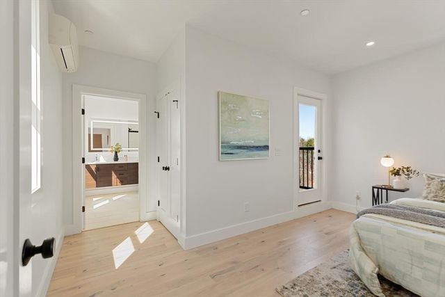 656 Mystic Ave A, Somerville, MA 02145