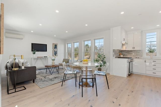 656 Mystic Ave A, Somerville, MA 02145