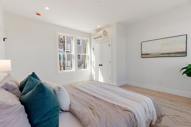 656 Mystic Ave A, Somerville, MA 02145