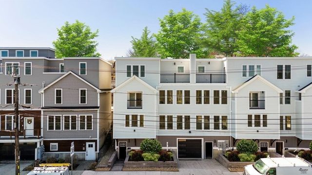 656 Mystic Ave A, Somerville, MA 02145