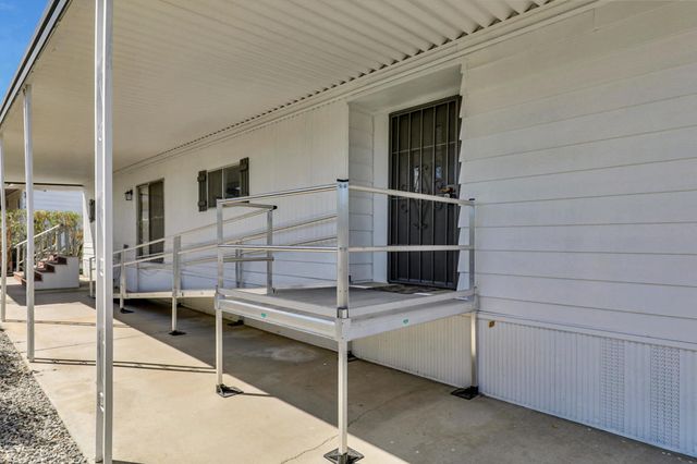 392 Standing Bear, Cathedral City, CA 92234