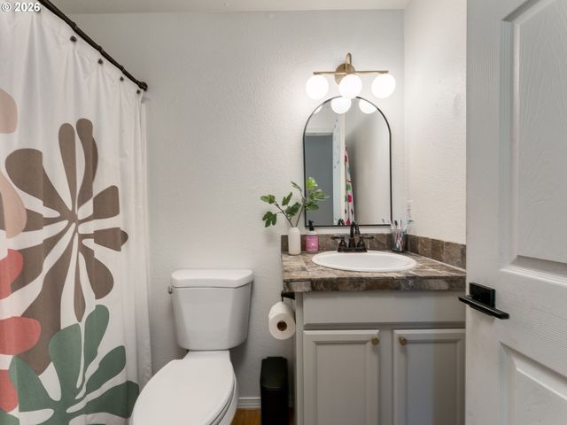 2132 42ND St, Washougal, WA 98671