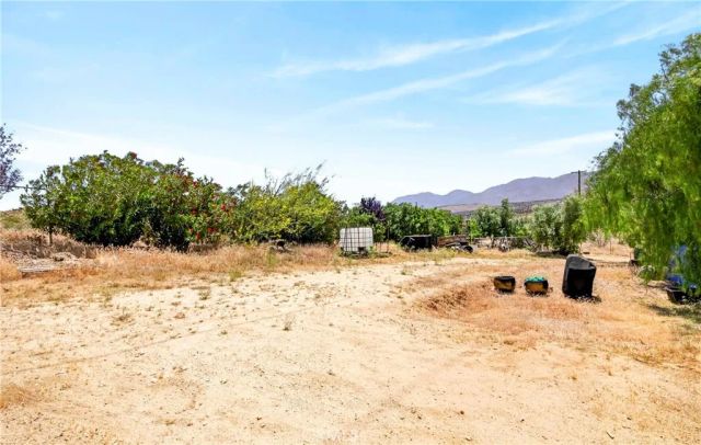 33403 111th East, Littlerock, CA 93543