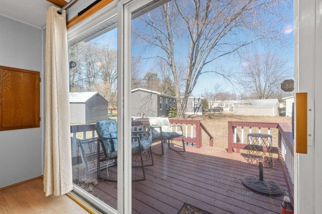 101 Lillian Avenue, Seabrook, NH 03874