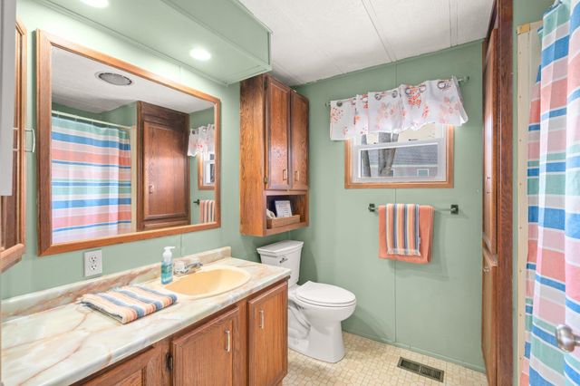 101 Lillian Avenue, Seabrook, NH 03874