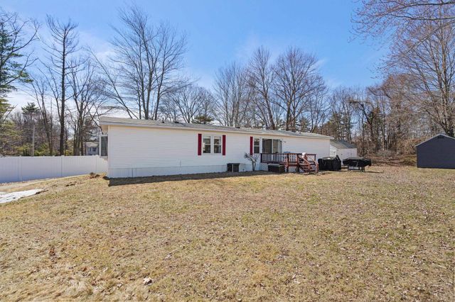 101 Lillian Avenue, Seabrook, NH 03874